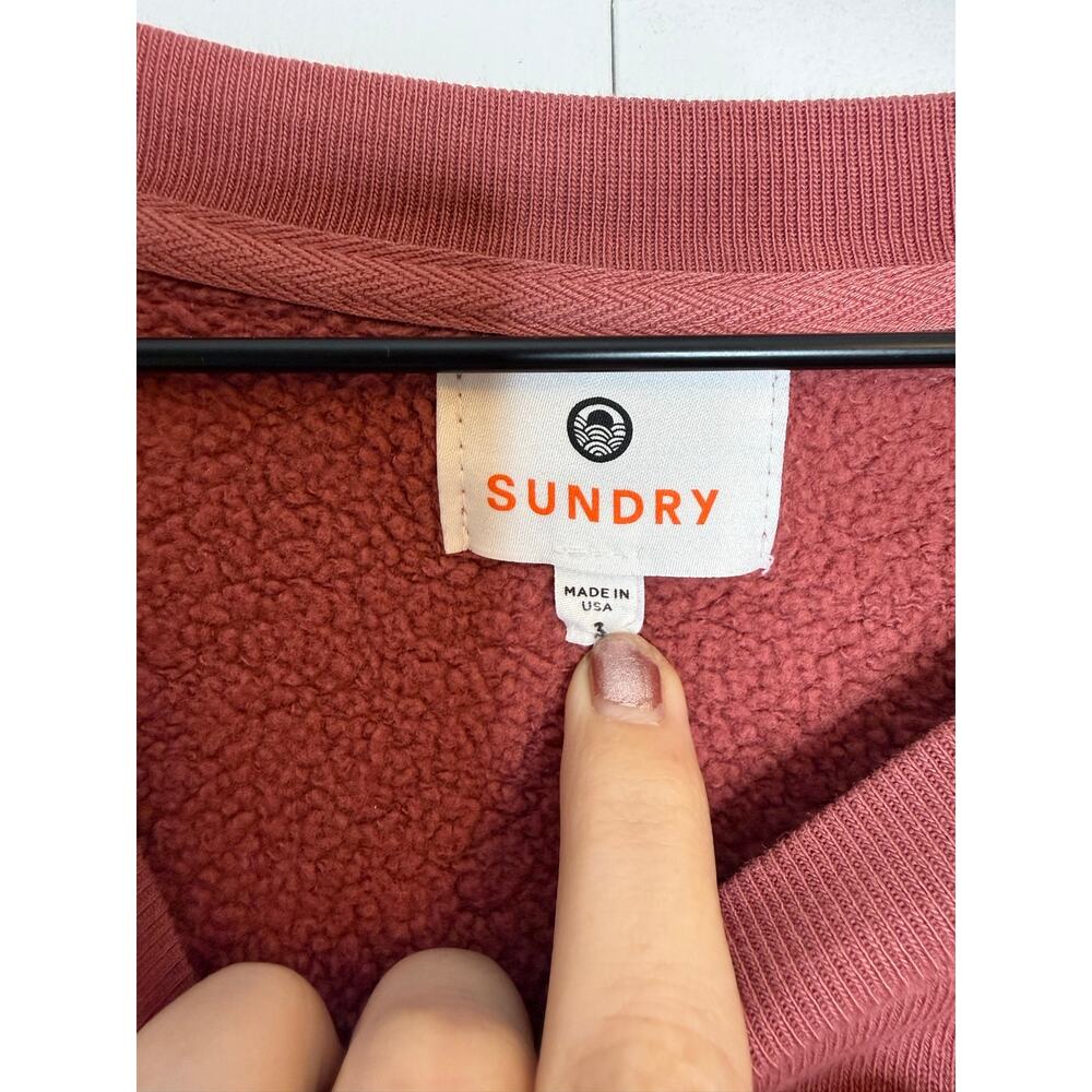 SUNDRY Women's 3 L Grateful Varsity Crewneck Popover Graphic Sweater Mauve Pink - Picture 5 of 12